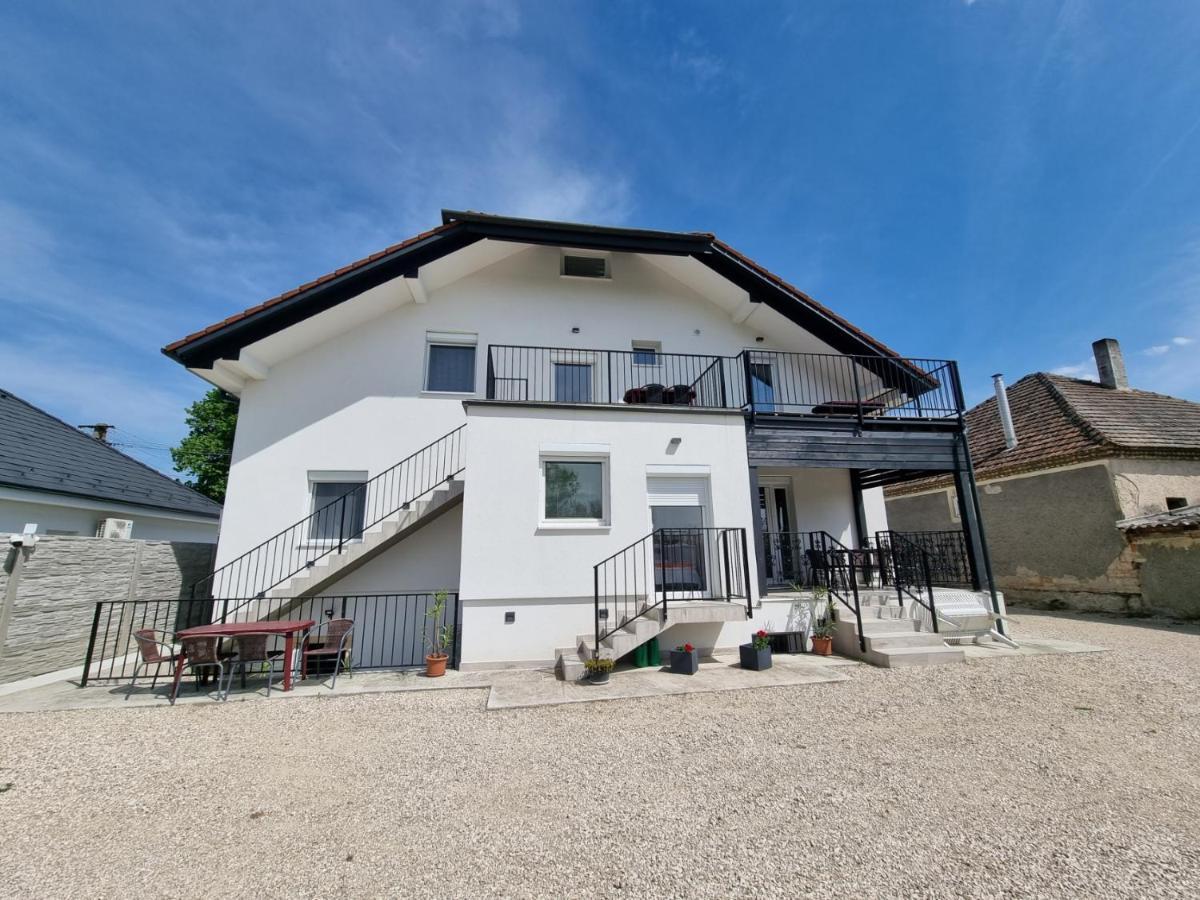 Duna-Beach Apartman Kimle Dış mekan fotoğraf