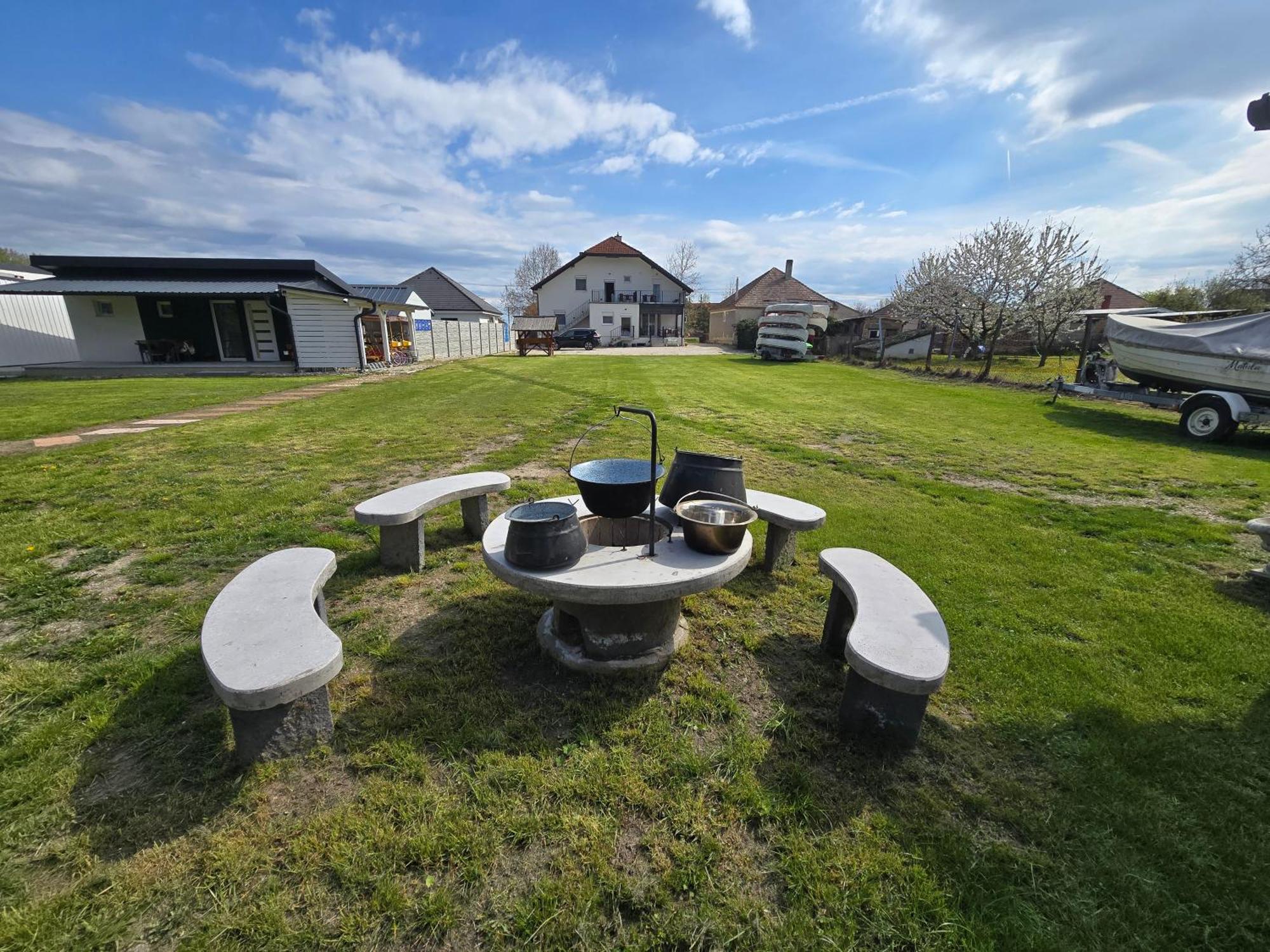 Duna-Beach Apartman Kimle Dış mekan fotoğraf